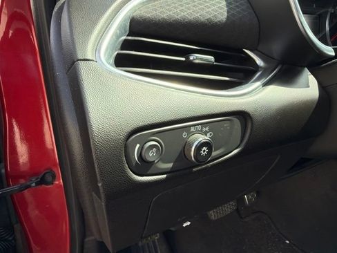 Used 2016 Chevrolet Malibu LT FWD image 23