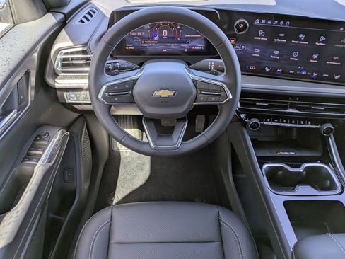 New 2026 Chevrolet Traverse LT w/ Driver Confidence Package FWD image 18