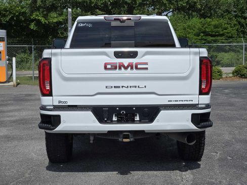 Certified 2020 GMC Sierra 2500 Denali w/ Denali Ultimate Package AWD/4WD image 4