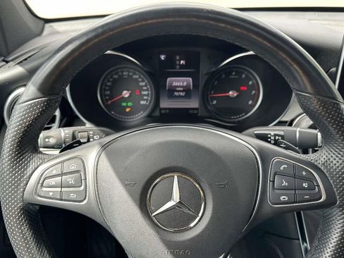Used 2019 Mercedes-Benz GLC 300 4MATIC image 20