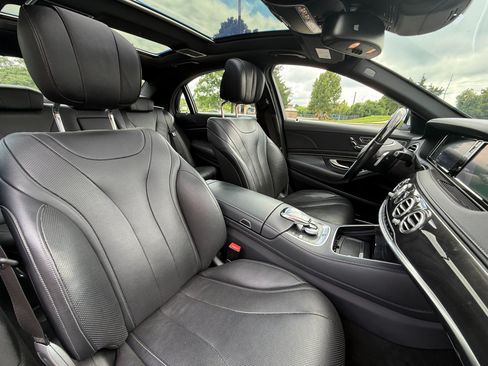 Used 2017 Mercedes-Benz S 550 4MATIC Sedan image 26