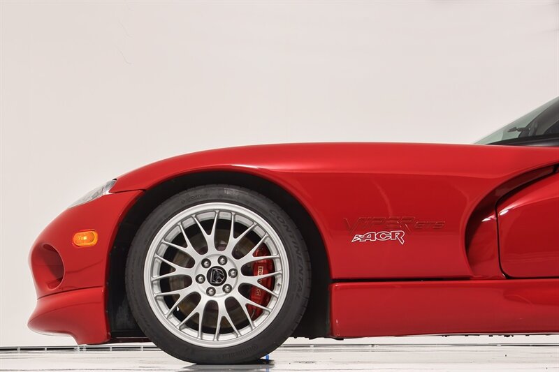 Used 2002 Dodge Viper GTS RWD image 6