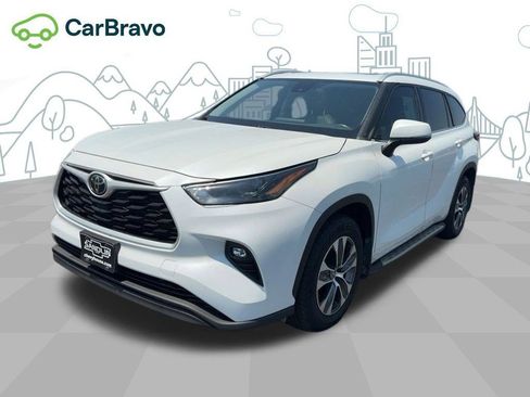Used 2022 Toyota Highlander XLE FWD image 68