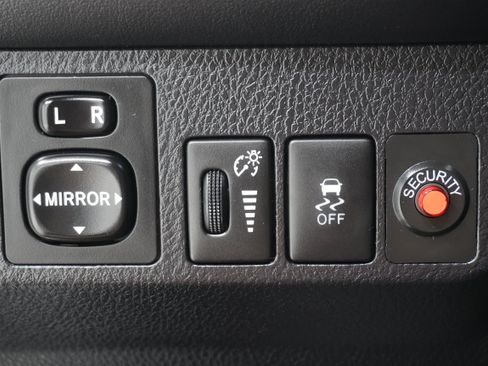 Used 2015 Toyota RAV4 Limited FWD image 22
