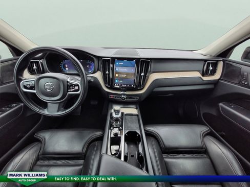 Used 2022 Volvo XC60 B5 Inscription w/ Advanced Package image 13