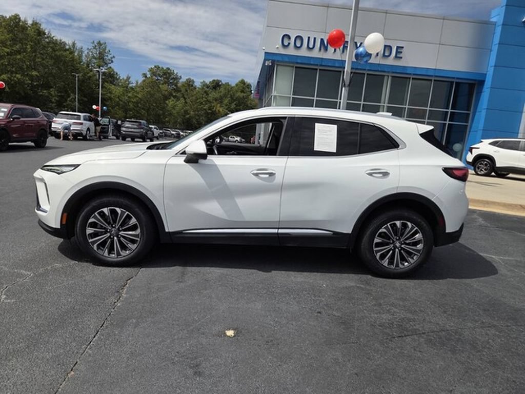 Used 2024 Buick Envision Preferred AWD/4WD image 2