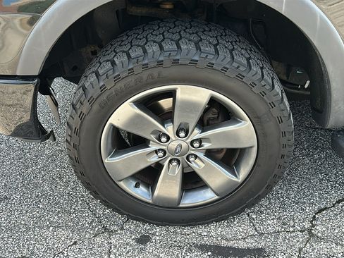 Used 2014 Ford F150 FX4 w/ Equipment Group 402A Luxury AWD/4WD image 9