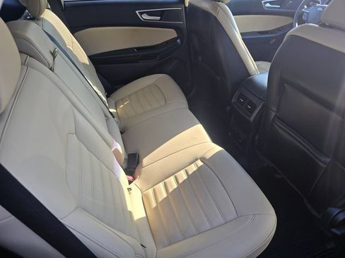 Used 2020 Ford Edge SEL w/ Convenience Package AWD/4WD image 12