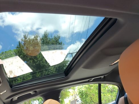 Used 2022 BMW 530i xDrive w/ Convenience Package image 21