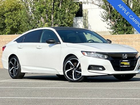 Used 2020 Honda Accord Sport image 2