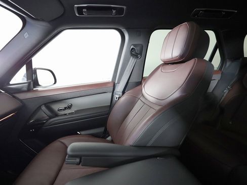 Used 2024 Land Rover Range Rover Sport Dynamic SE image 36