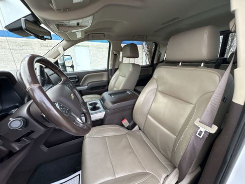 Used 2017 Chevrolet Silverado 2500 LTZ w/ Vortec Plus Package image 18
