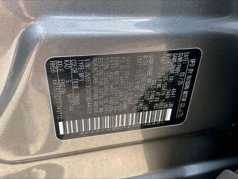 Used 2025 Nissan Rogue SL w/ Tech Package image 34