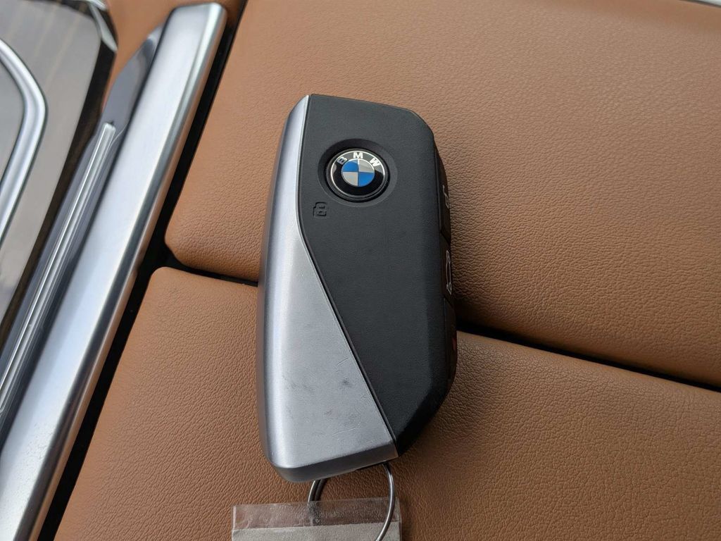 Used 2024 BMW X5 xDrive40i w/ Premium Package AWD/4WD image 32