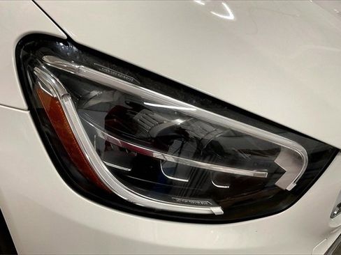 Used 2021 Mercedes-Benz GLC 300 4MATIC image 29