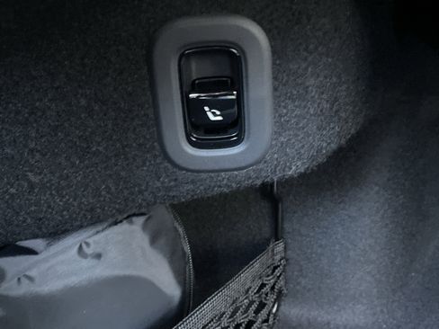 New 2026 Mercedes-Benz CLE 53 AMG 4MATIC Cabriolet image 17