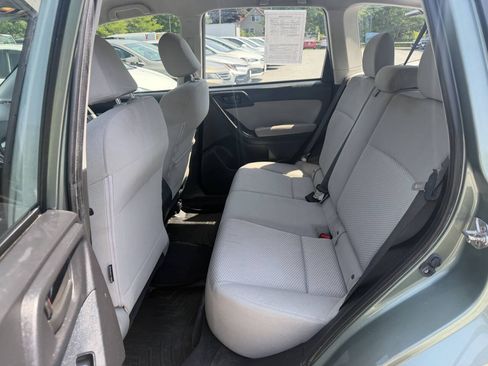 Used 2016 Subaru Forester 2.5i AWD/4WD image 12