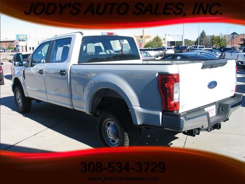 Used 2019 Ford F250 XL w/ Power Equipment Group image 28