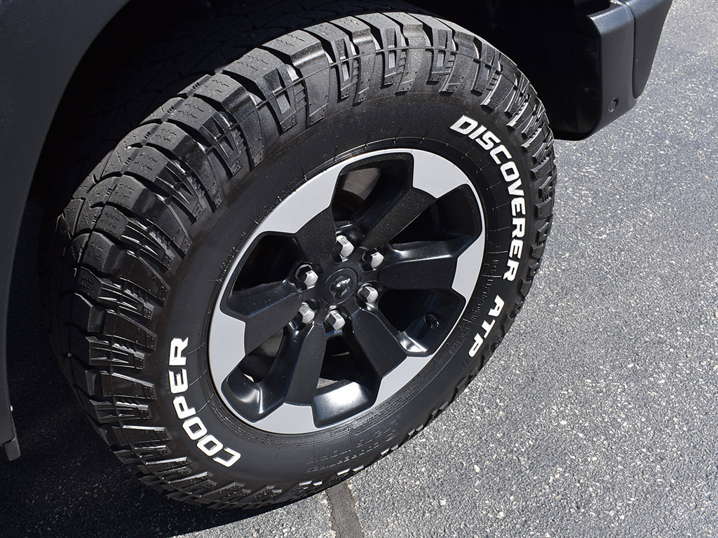 Used 2020 RAM 1500 Rebel w/ Rebel Level 1 Equipment Group AWD/4WD image 11