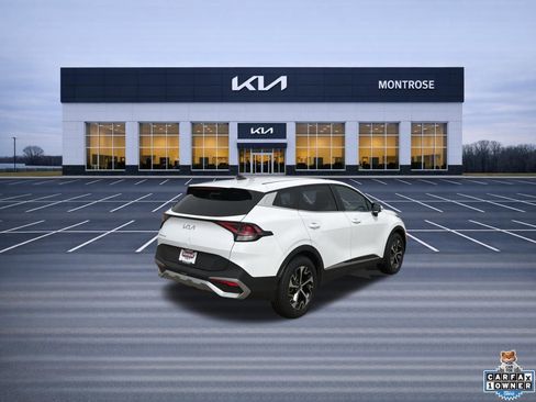 Certified 2023 Kia Sportage EX image 5