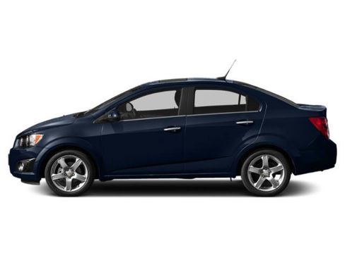 Used 2015 Chevrolet Sonic LT FWD image 3