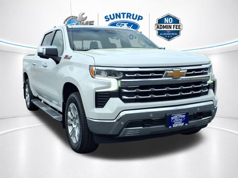 Used 2024 Chevrolet Silverado 1500 LTZ AWD/4WD image 2