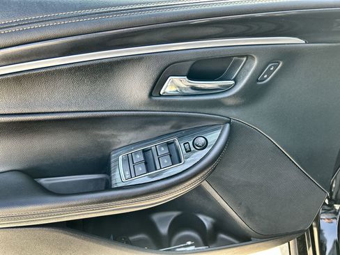 Used 2017 Chevrolet Impala LT image 15