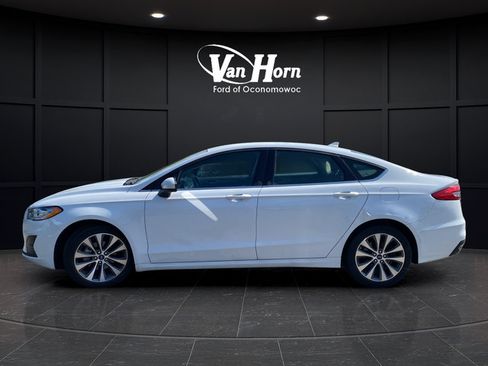 Used 2020 Ford Fusion SE AWD/4WD image 4