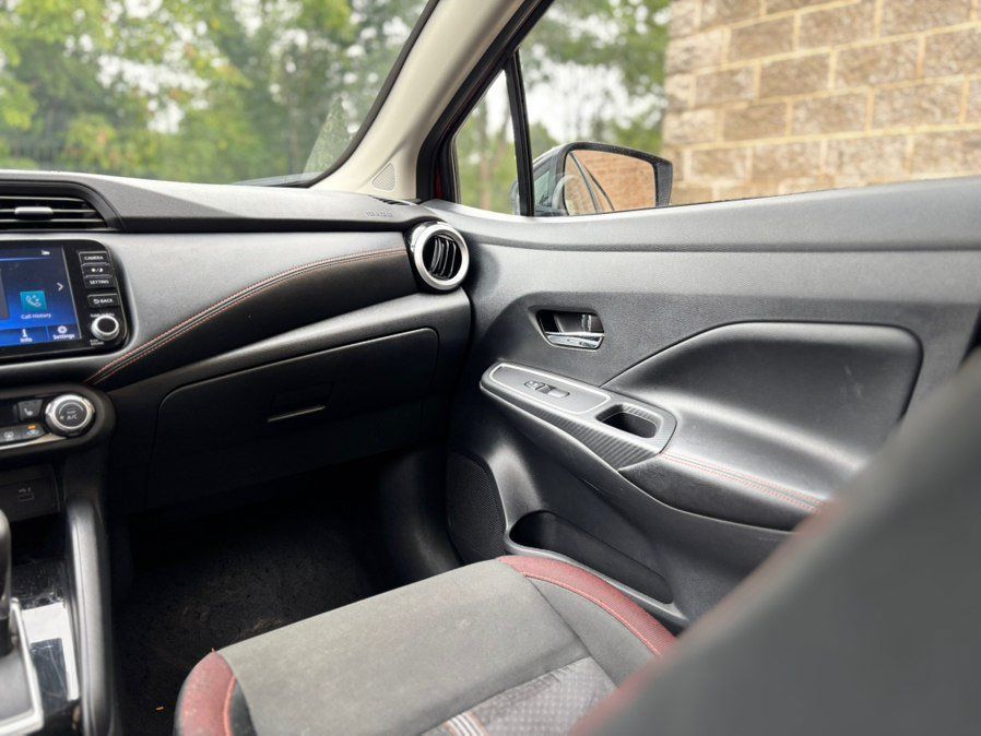 Used 2024 Nissan Versa SR FWD image 16
