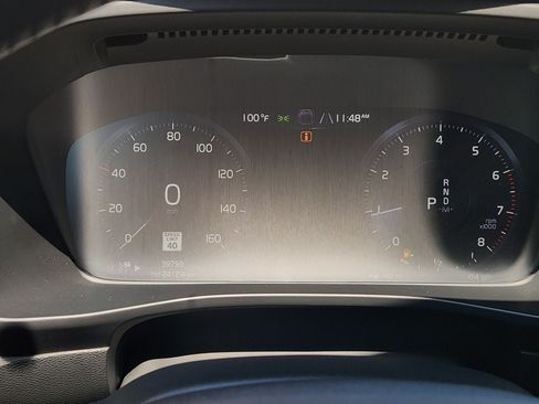 Used 2021 Volvo XC40 T4 Inscription w/ Advanced Package FWD image 13
