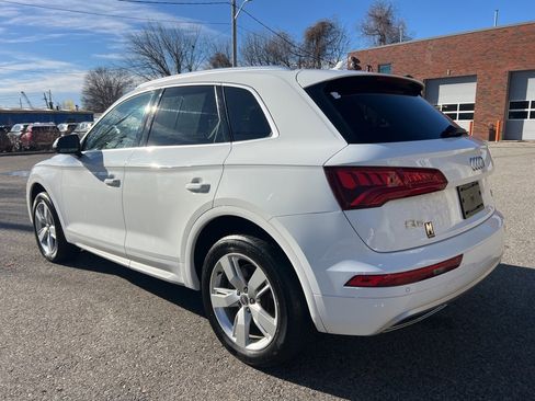Used 2018 Audi Q5 2.0T Premium Plus w/ Premium Plus Package image 3