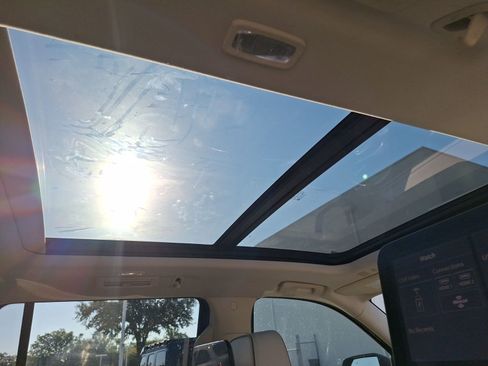 Used 2021 GMC Yukon Denali w/ Denali Premium Package image 35