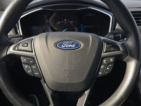 Used 2018 Ford Fusion S image 12