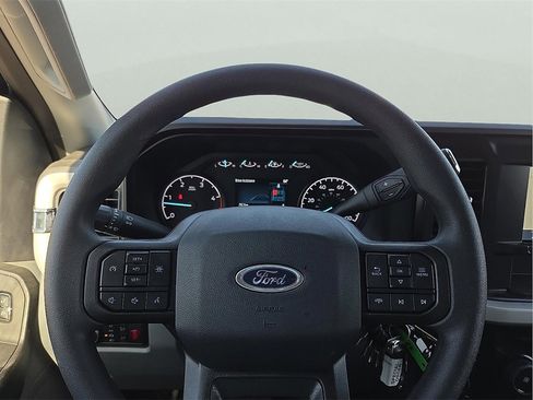 New 2025 Ford F550 XL w/ XL Chrome Package image 19