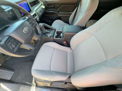 New 2025 Toyota Tacoma SR5 image 4