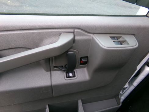 Used 2019 Chevrolet Express 3500 LS w/ Cold Climate Package image 10