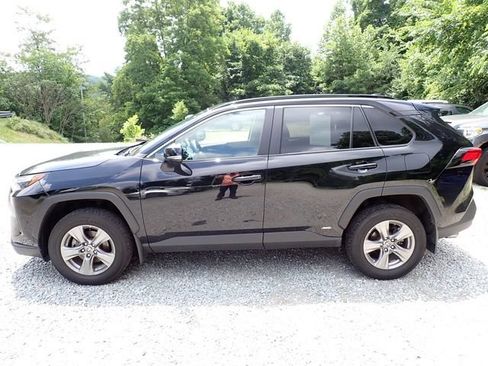 Used 2023 Toyota RAV4 XLE w/ XLE Grade Weather Package AWD/4WD image 6