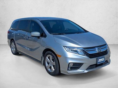 Used 2019 Honda Odyssey EX image 3