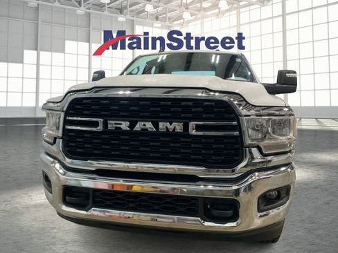 Used 2024 RAM 3500 Big Horn AWD/4WD image 8