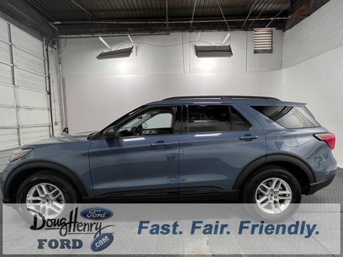 New 2026 Ford Explorer Active w/ Active Comfort Package image 2