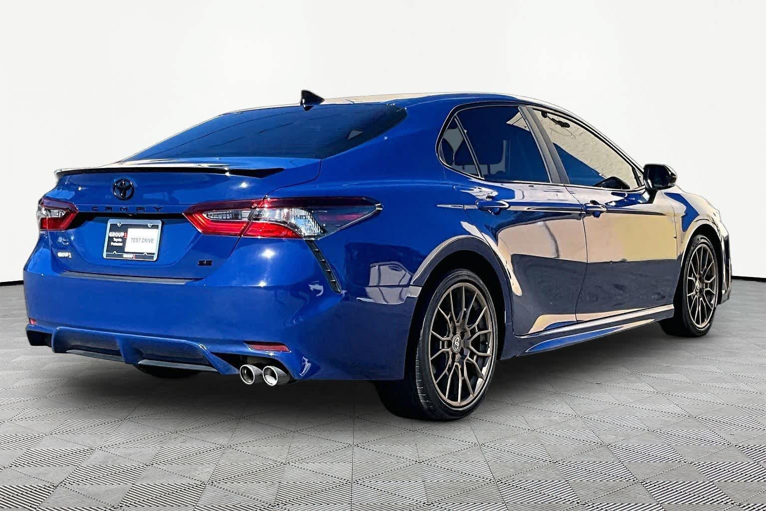 Used 2024 Toyota Camry SE w/ Convenience Package FWD image 13