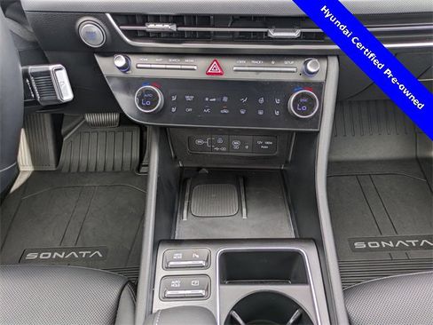 Used 2025 Hyundai Sonata Limited image 18
