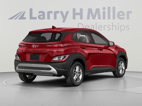 Used 2022 Hyundai Kona SE AWD/4WD image 3