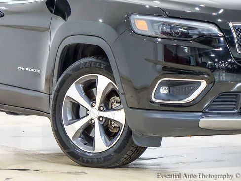 Used 2019 Jeep Cherokee Limited AWD/4WD image 3