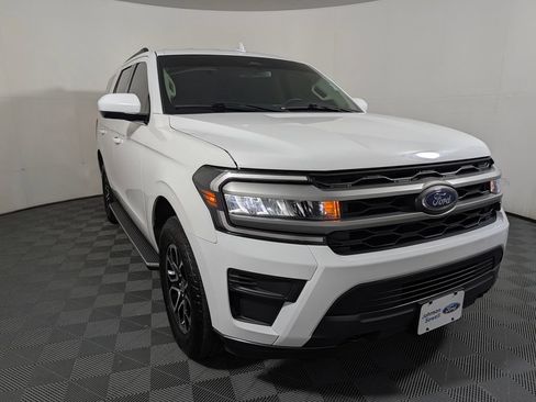 Used 2023 Ford Expedition XLT AWD/4WD image 1