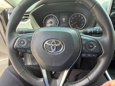 Used 2022 Toyota RAV4 XLE w/ Convenience Package AWD/4WD image 12