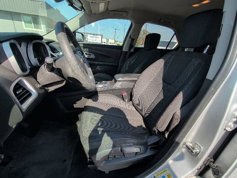 Used 2016 Chevrolet Equinox LS FWD image 11
