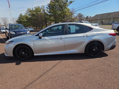 Certified 2025 Toyota Camry LE image 6