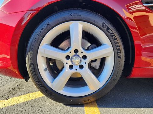 Used 2015 Mercedes-Benz SLK 250 w/ Premium Package image 28