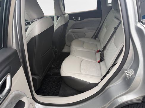 Used 2022 Jeep Compass Latitude w/ Convenience Group image 24